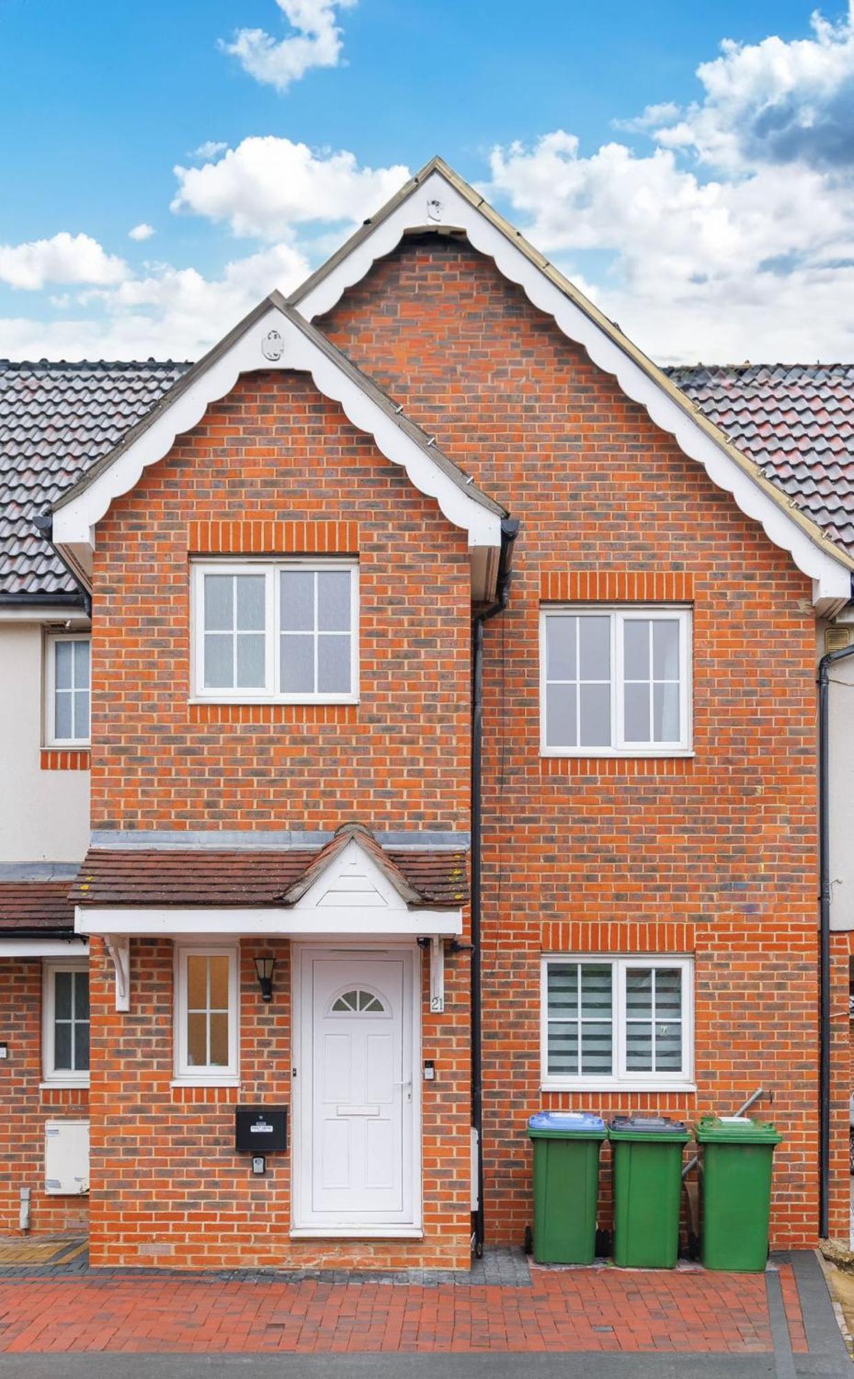 Stylish 3 Bedroom And Free Parking Thamesmead  Eksteriør billede